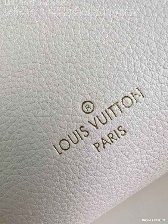 Affordable Trunk LOUIS VUITTON Side PM-21*14*6CM 0818